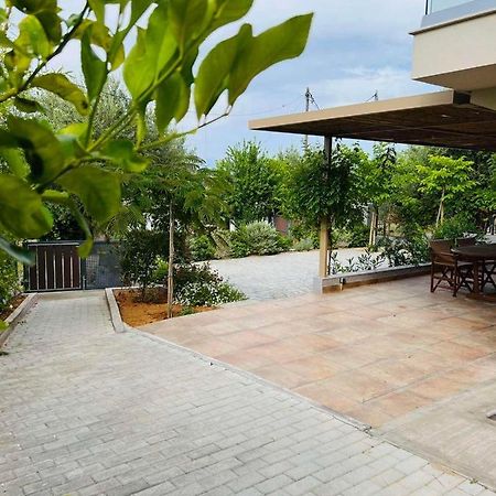 Gargarou Residences Kompoi Exterior photo
