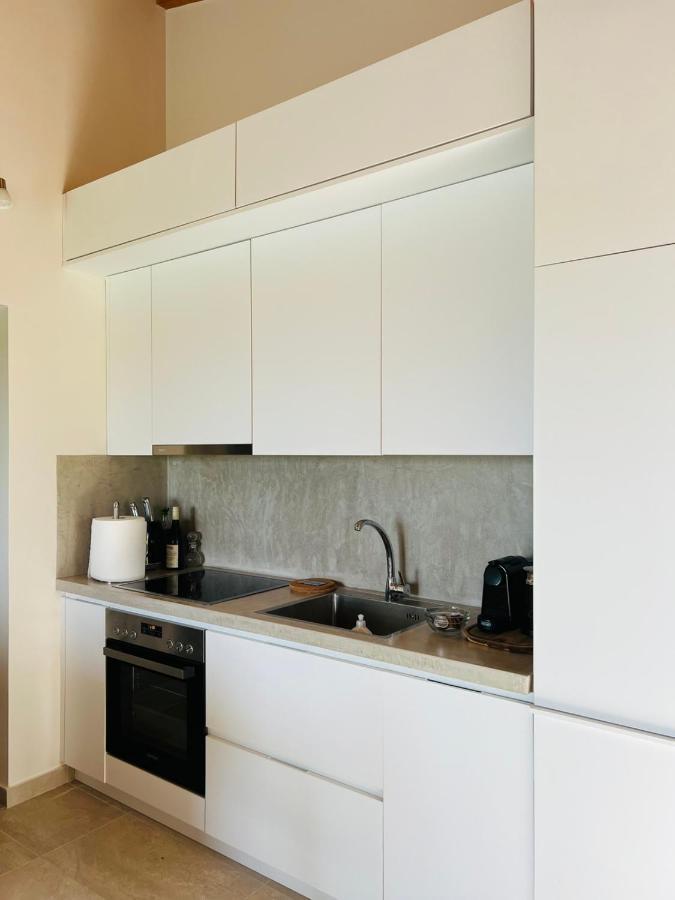 Gargarou Residences Kompoi Exterior photo