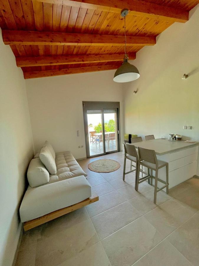 Gargarou Residences Kompoi Exterior photo